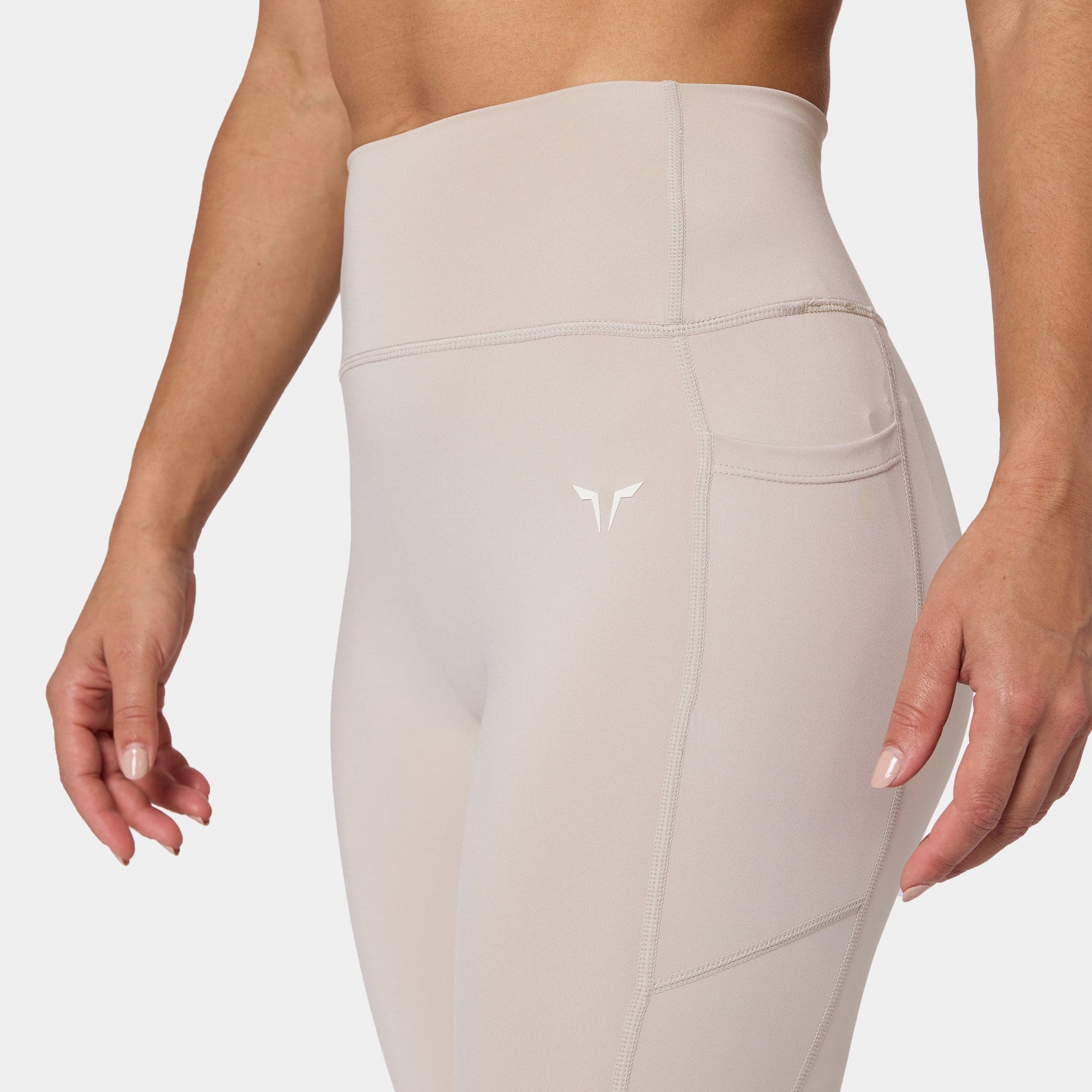 High Rise 21" Leggings — view 5